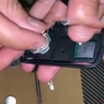 Cách thay pin remote ô tô Mitsubishi