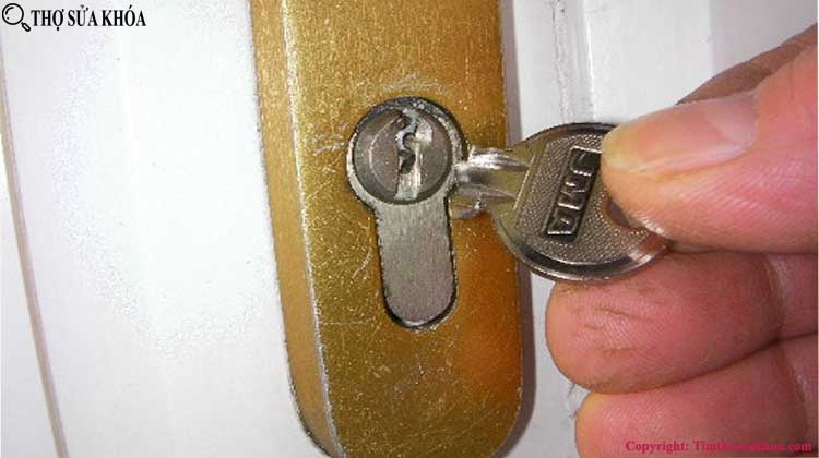 Cách sửa ổ khóa bị kẹt