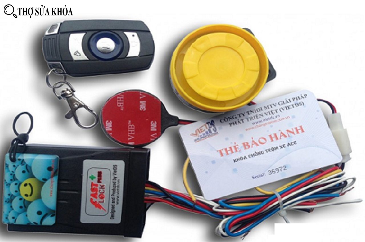 Khóa báo động qua điện thoại (GPS Tracking):