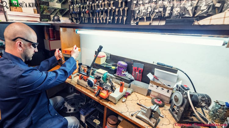 Dịch vụ thợ thay khóa Tấn Nam  