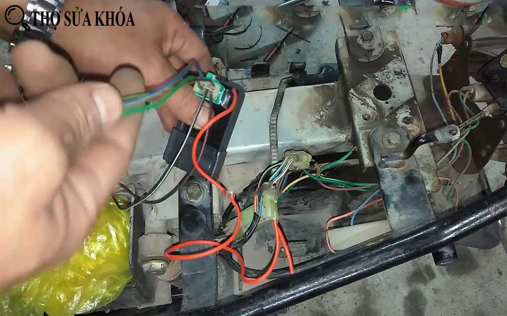 Dấu hiệu nhận biết IC xe Vespa bị hỏng