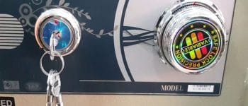 Cách mở két sắt cho người mới: Hướng dẫn từ A-Z