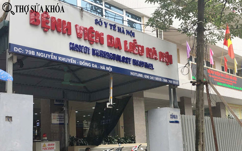 Thợ sửa khóa tại Bệnh viện Da liễu Hà Nội