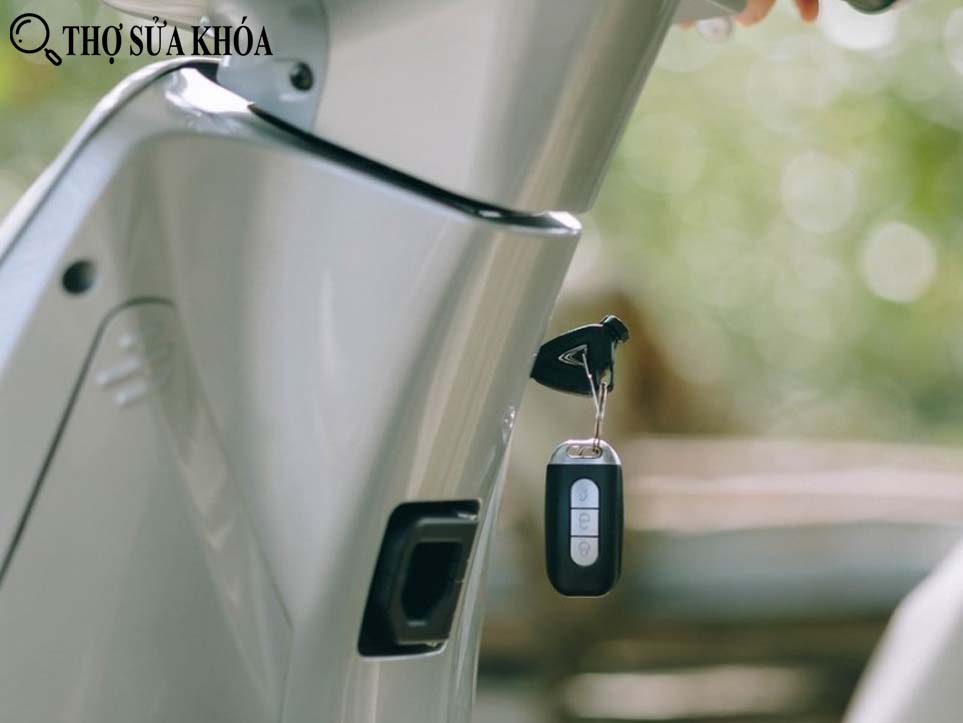 Thay ổ khóa xe máy điện Vinfast